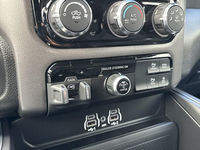 2026 Ram 1500 Express Crew Cab 4x4 5'7" Box