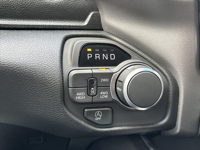 2026 Ram 1500 Express Crew Cab 4x4 5'7" Box