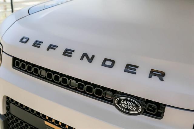 2026 Land Rover Defender P635 OCTA