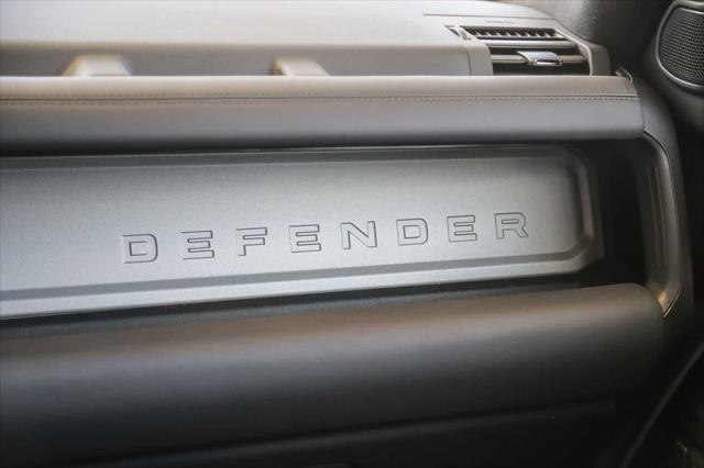 2026 Land Rover Defender P635 OCTA