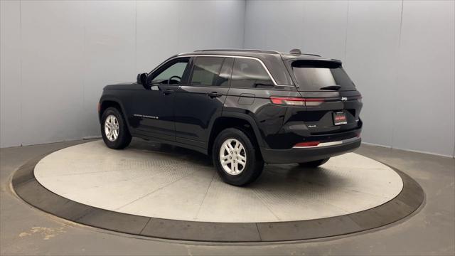 2024 Jeep Grand Cherokee Laredo 4x4