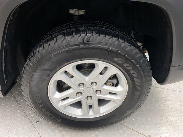 2024 Jeep Grand Cherokee Laredo 4x4