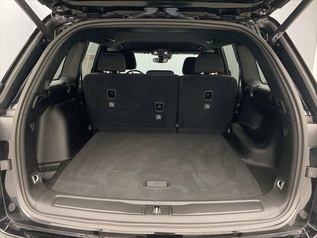 2024 Jeep Grand Cherokee Laredo 4x4
