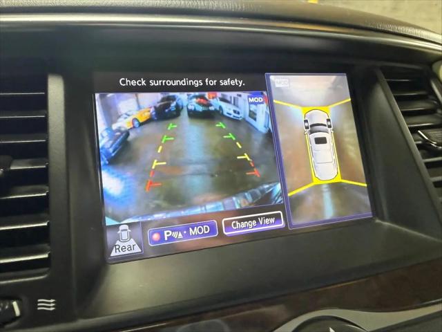 2015 INFINITI QX80 Standard