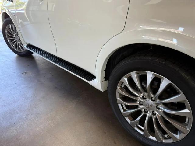 2015 INFINITI QX80 Standard