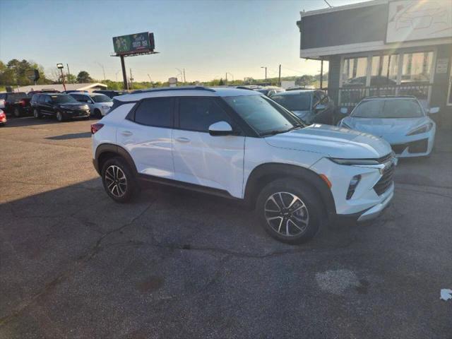 2024 Chevrolet TrailBlazer FWD LT