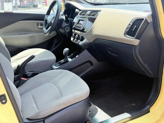2016 Kia Rio LX