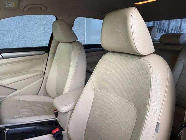 2015 Volkswagen Passat 1.8T Limited Edition