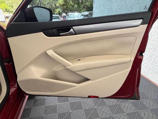 2015 Volkswagen Passat 1.8T Limited Edition