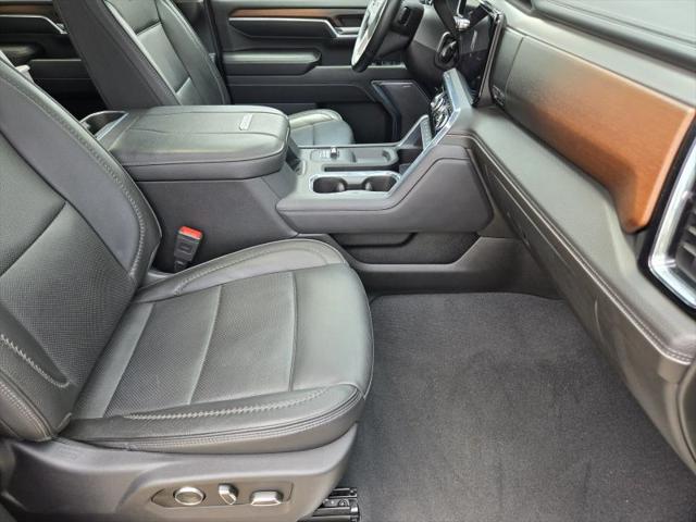 2024 GMC Sierra 3500HD 4WD Crew Cab Long Bed Denali
