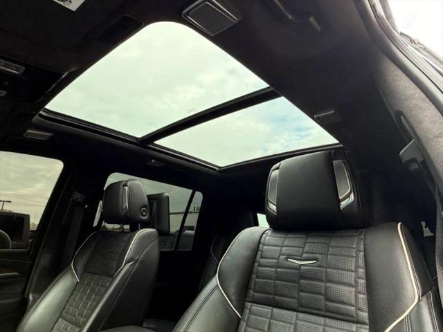 2023 Cadillac Escalade ESV 4WD Sport Platinum