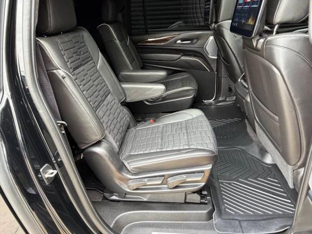 2023 Cadillac Escalade ESV 4WD Sport Platinum