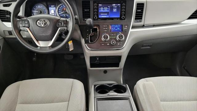 2018 Toyota Sienna LE 8 Passenger