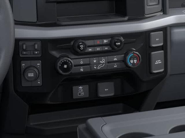 2026 Ford 600 XLT