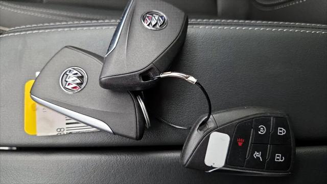 2023 Buick Envision Essence FWD