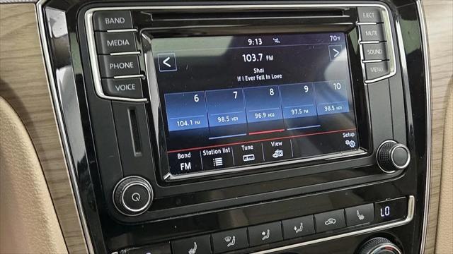 2017 Volkswagen Passat 1.8T SE