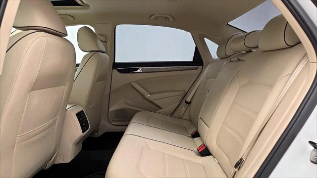 2017 Volkswagen Passat 1.8T SE