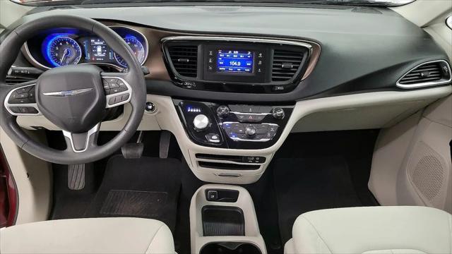 2017 Chrysler Pacifica LX