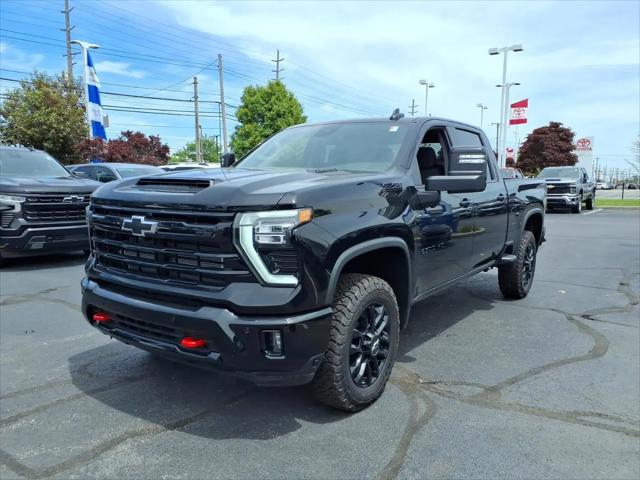 2025 Chevrolet Silverado 2500HD 4WD Crew Cab Standard Bed LT