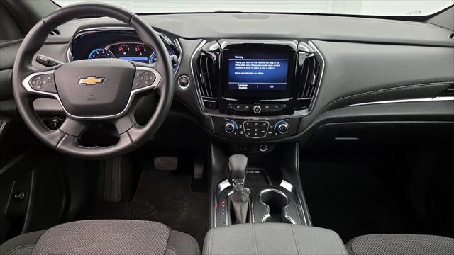 2023 Chevrolet Traverse AWD LT Cloth