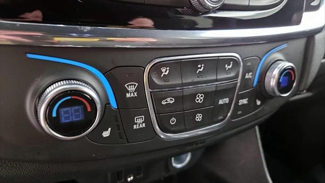 2023 Chevrolet Traverse AWD LT Cloth