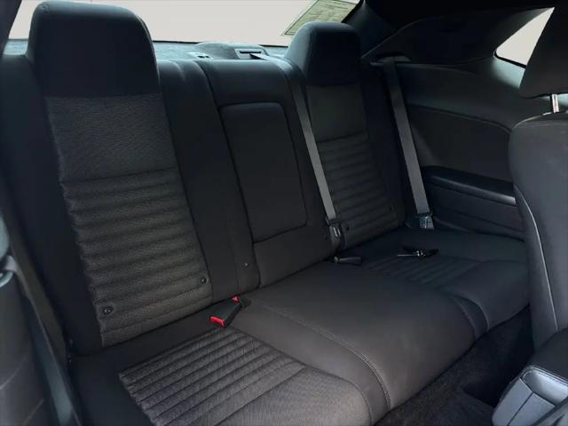 2013 Dodge Challenger SXT