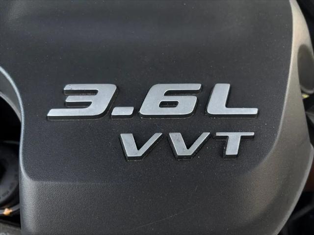2013 Dodge Challenger SXT