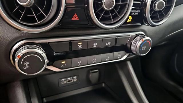 2022 Nissan Sentra SV Xtronic CVT