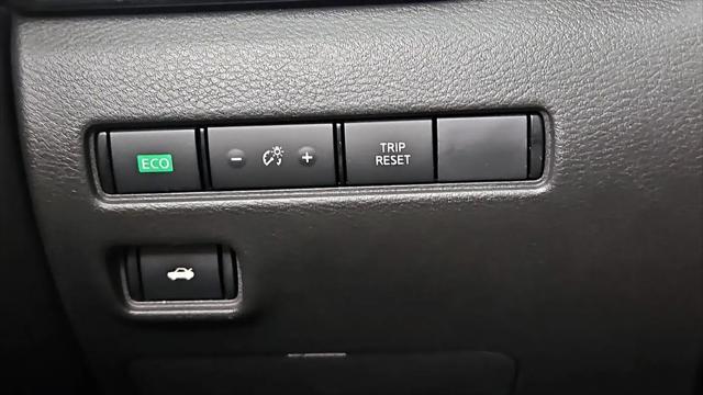 2022 Nissan Sentra SV Xtronic CVT