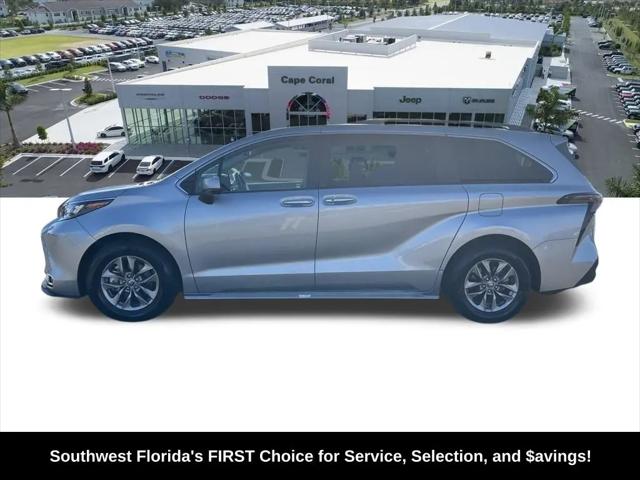 2024 Toyota Sienna XLE