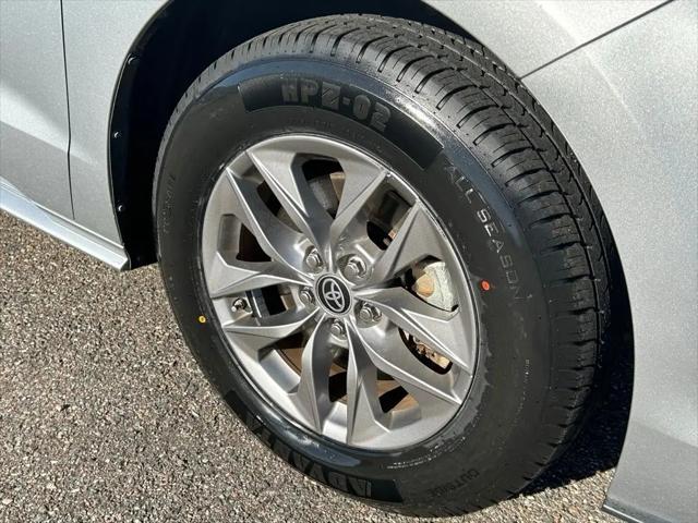 2024 Toyota Sienna XLE
