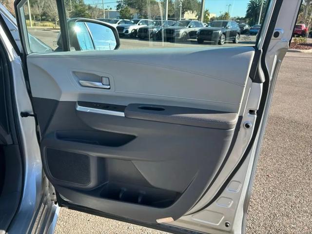2024 Toyota Sienna XLE