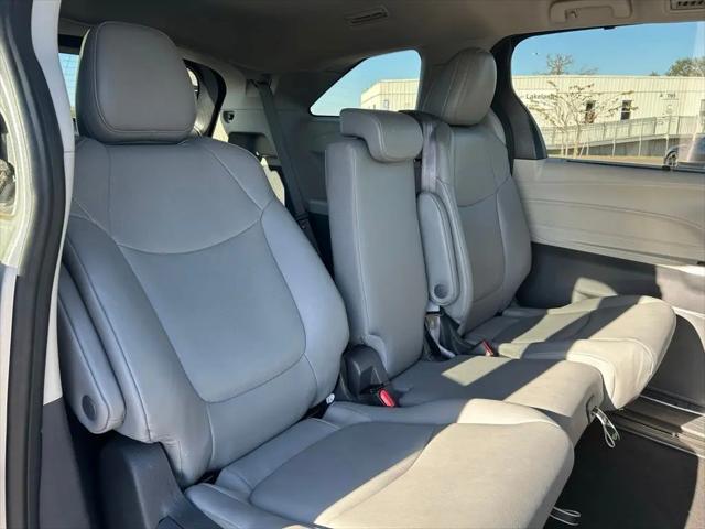 2024 Toyota Sienna XLE