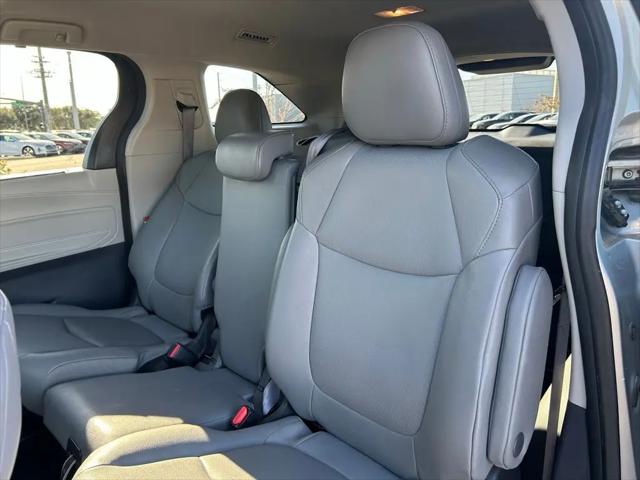 2024 Toyota Sienna XLE