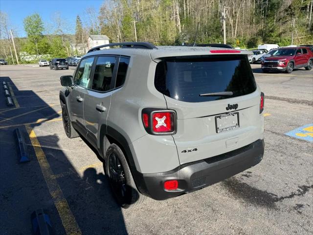 2022 Jeep Renegade Altitude 4x4