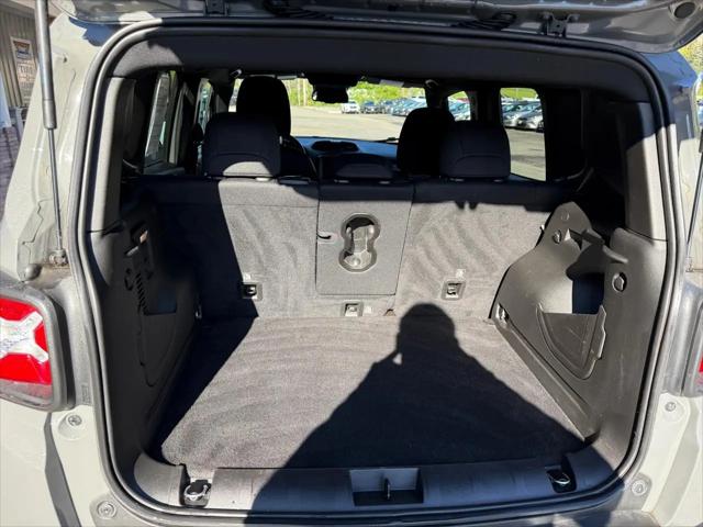 2022 Jeep Renegade Altitude 4x4