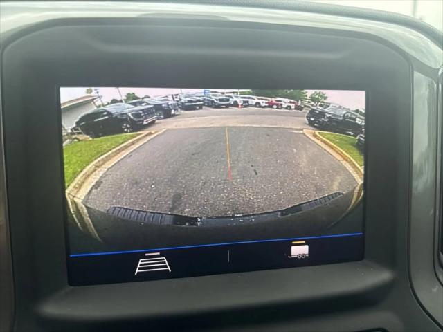 2023 Chevrolet Silverado 2500HD 4WD Crew Cab Standard Bed Custom