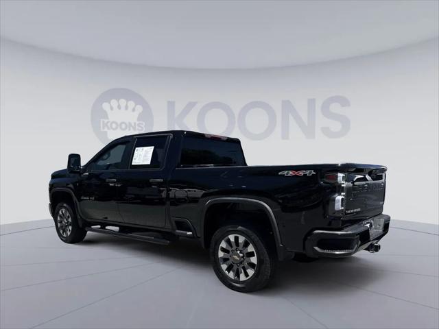 2023 Chevrolet Silverado 2500HD 4WD Crew Cab Standard Bed Custom