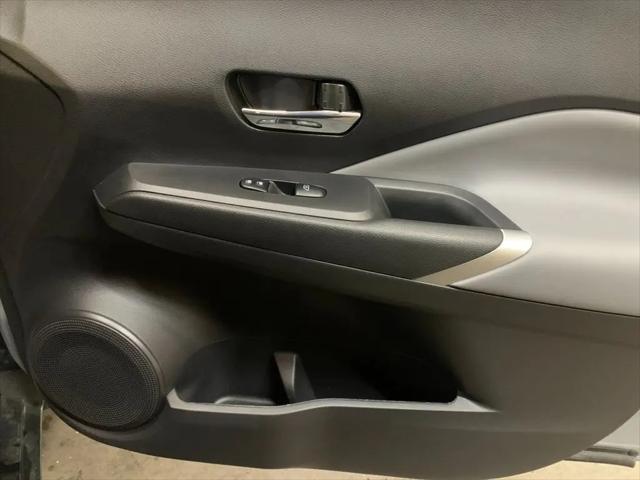 2023 Nissan Kicks SR Xtronic CVT