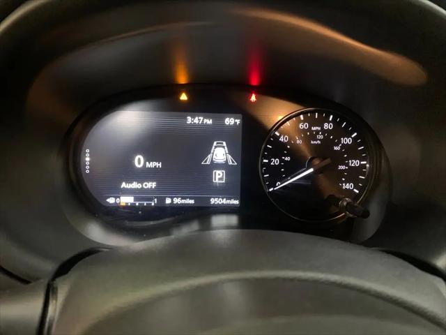 2023 Nissan Kicks SR Xtronic CVT