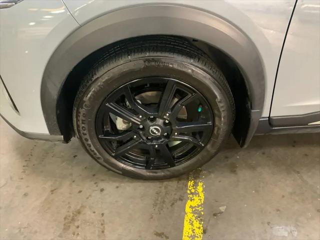 2023 Nissan Kicks SR Xtronic CVT