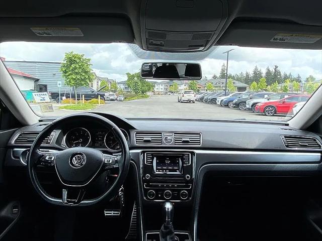 2016 Volkswagen Passat 1.8T R-Line