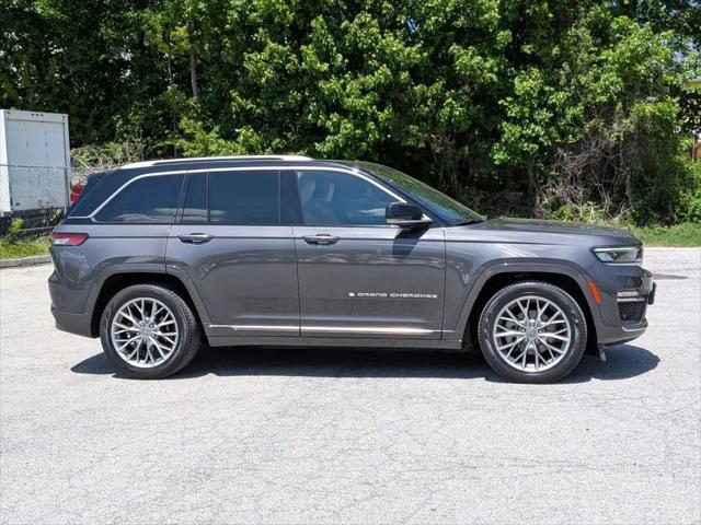 2022 Jeep Grand Cherokee Summit 4x4