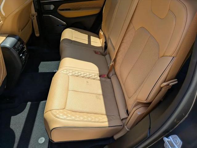 2022 Jeep Grand Cherokee Summit 4x4