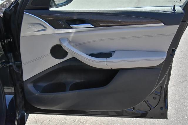 2019 BMW X3 M40i