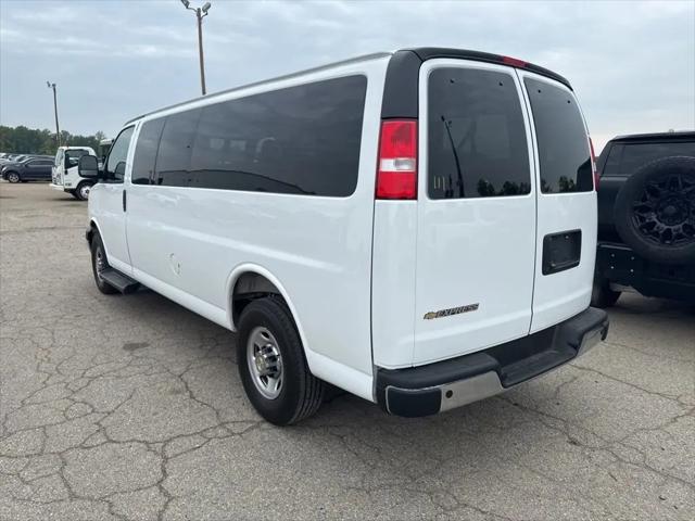 2025 Chevrolet Express Passenger RWD 3500 Extended Wheelbase LT