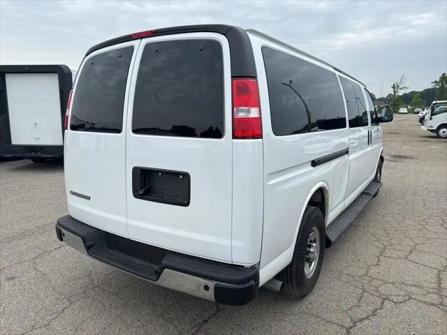2025 Chevrolet Express Passenger RWD 3500 Extended Wheelbase LT