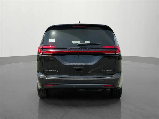 2027 Chrysler Pacifica Limited