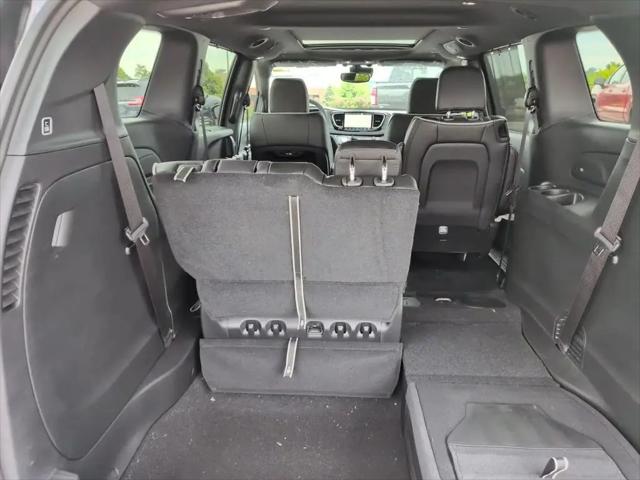 2027 Chrysler Pacifica Limited