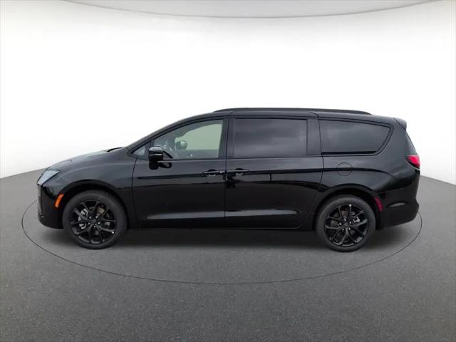 2027 Chrysler Pacifica Limited